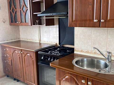 квартира за адресою Євгена Чикаленка вул., 83