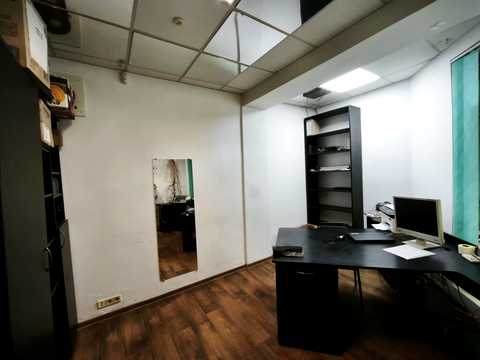 комерційна за адресою Олега Куцина вул., 18
