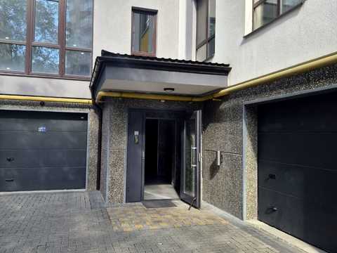 квартира по адресу Химиков ул., 5