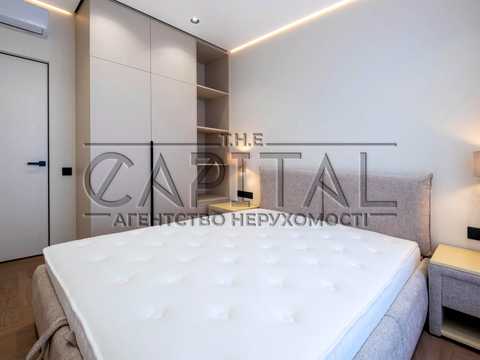квартира за адресою Салютна вул., 2к2
