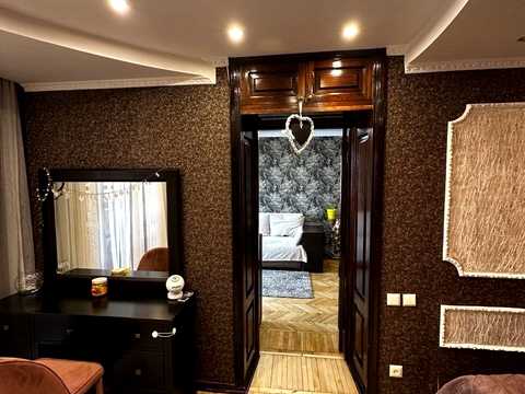 квартира за адресою Краснова вул., 12