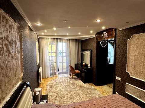 квартира за адресою Краснова вул., 12