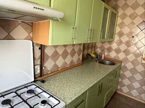 квартира за адресою Героїв просп., 11