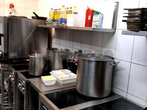 комерційна за адресою Миру вул., 50