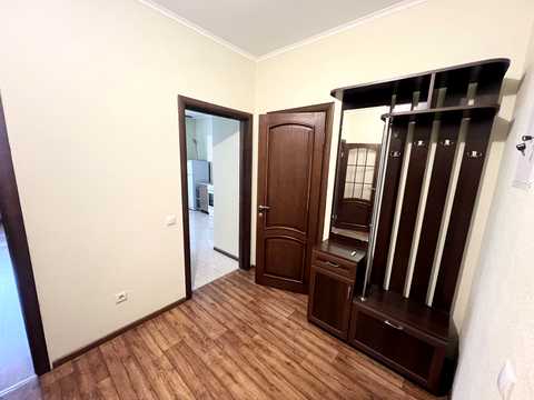 квартира по адресу Сім'ї Кульженків ул. (Петра Дегтяренка), 33