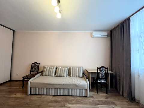 квартира по адресу Сім'ї Кульженків ул. (Петра Дегтяренка), 33