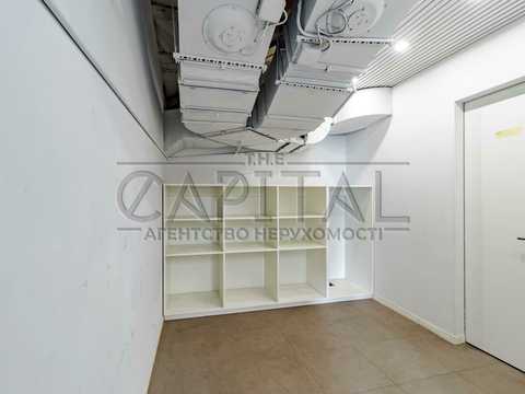 комерційна за адресою Спаська вул., 5