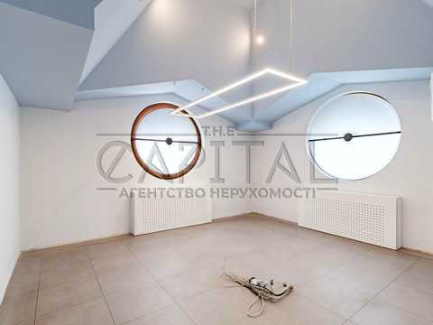 комерційна за адресою Спаська вул., 5
