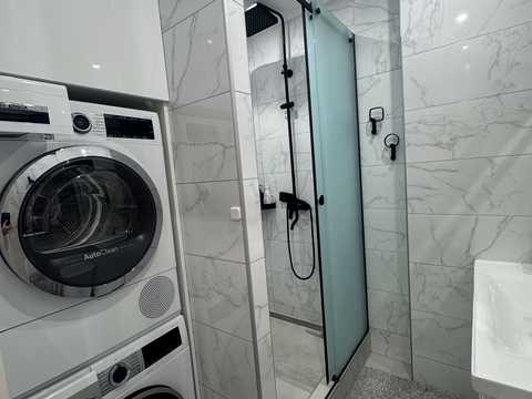 квартира за адресою Дніпровська набережна вул., 19-В