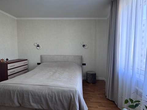 квартира за адресою Дніпровська набережна вул., 19-В