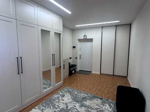 квартира за адресою Дніпровська набережна вул., 19-В