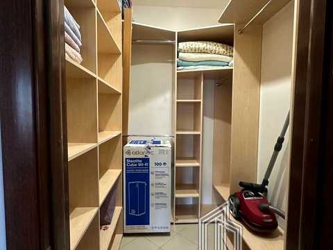квартира за адресою Євгена Коновальця вул. (Щорса), 36-Б