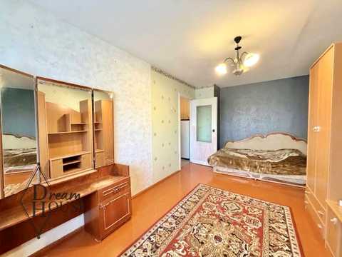 квартира за адресою Нововолинськ, Шахтарський мікрорайон, 64