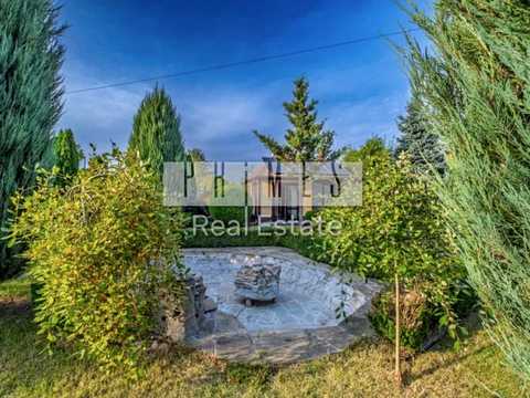 будинок за адресою с. Пухівка, Соборна вул.