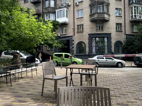 комерційна за адресою Микільсько-Ботанічна вул., 14
