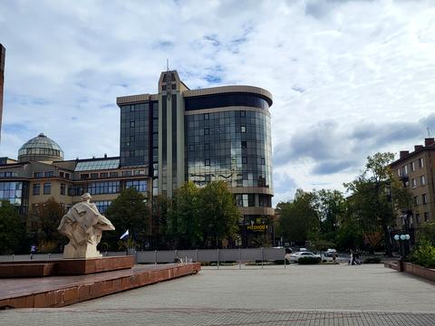 коммерческая по адресу Михаила Грушевского ул., 21