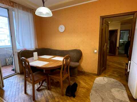 квартира за адресою Академіка Булаховського вул., 5-Б