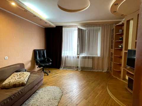 квартира за адресою Академіка Булаховського вул., 5-Б