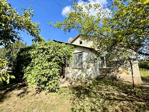 будинок за адресою с. Новий Корогод, Харківська, 37
