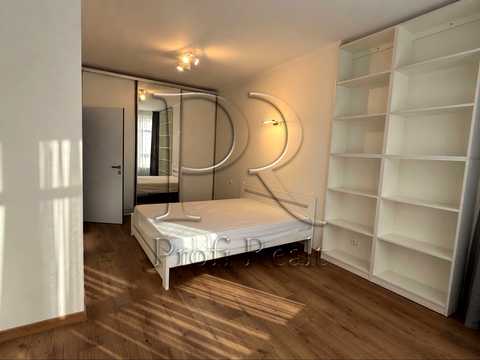 квартира по адресу Кловский спуск, 7