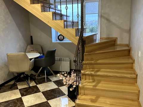 будинок за адресою Радісна вул.