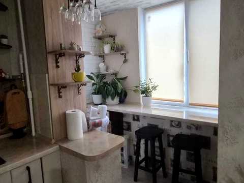 квартира за адресою Київ, Ореста Левицького вул. (Академіка Курчатова), 4