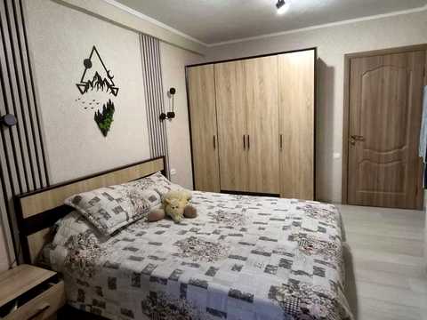 квартира за адресою Київ, Ореста Левицького вул. (Академіка Курчатова), 4