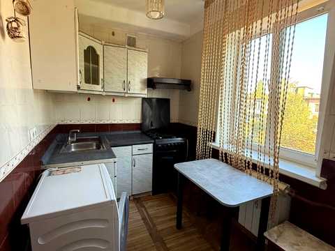 квартира за адресою Зодчих вул., 18-А