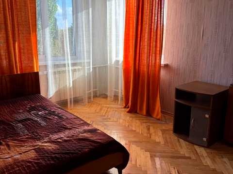 квартира за адресою Зодчих вул., 18-А