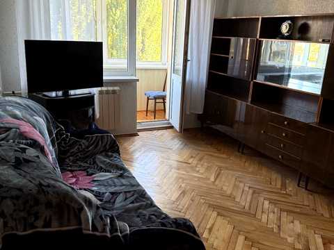 квартира за адресою Зодчих вул., 18-А