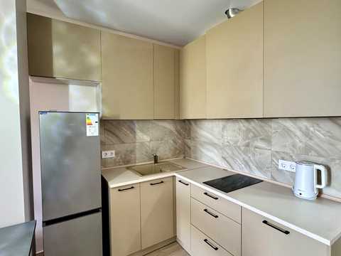 квартира за адресою Чорновола вул., 32