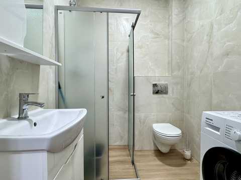 квартира за адресою Чорновола вул., 32