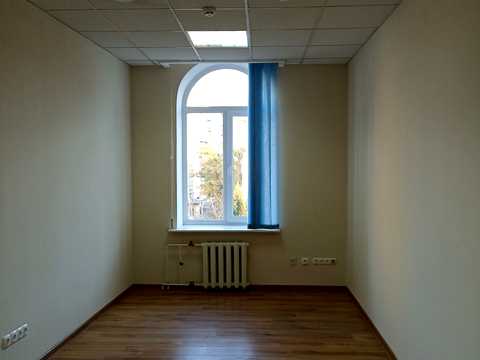 комерційна за адресою Жилянська вул., 31