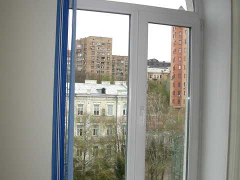 комерційна за адресою Жилянська вул., 31