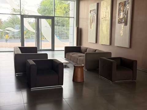 квартира за адресою Раїси Окіпної вул., 18