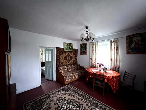 дом по адресу Центральна, 4