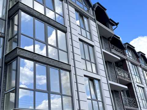 квартира за адресою Чорновола вул., 32