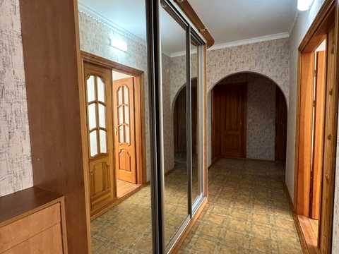 квартира за адресою Степана Бандери вул., 67а
