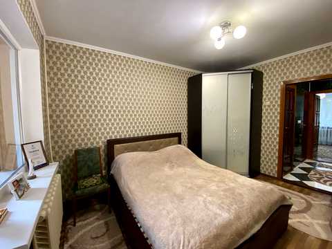 квартира за адресою Алмазна вул. (Погребняка), 25