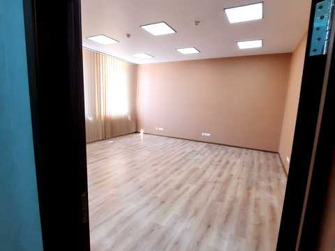 комерційна за адресою Жилянська вул., 31