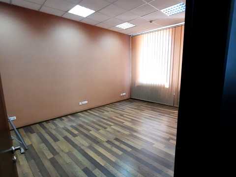 комерційна за адресою Жилянська вул., 31