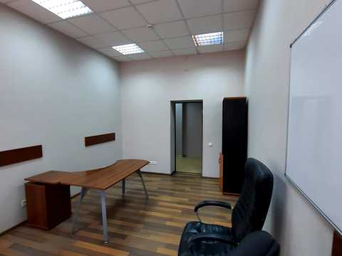 комерційна за адресою Жилянська вул., 31