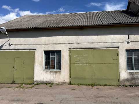 коммерческая по адресу 1-й Танкістів пер., 15