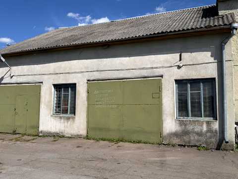 коммерческая по адресу 1-й Танкістів пер., 15