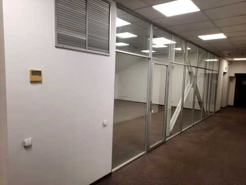 комерційна за адресою Жилянська вул., 31
