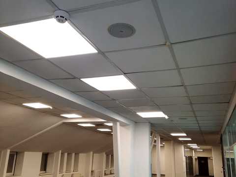 комерційна за адресою Жилянська вул., 31