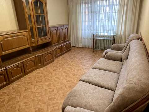квартира за адресою Князя Ярослава Мудрого просп. (Академіка Глушка), 11