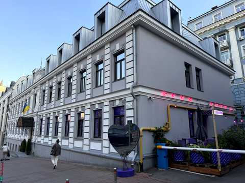 коммерческая по адресу Богдана Хмельницкого ул., 9а