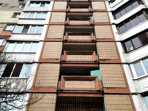 квартира за адресою Академіка Єфремова вул. (Командарма Уборевича), 9