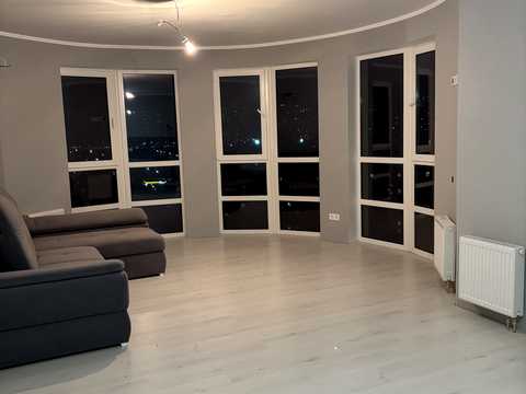 квартира за адресою Новомостицька вул., 15